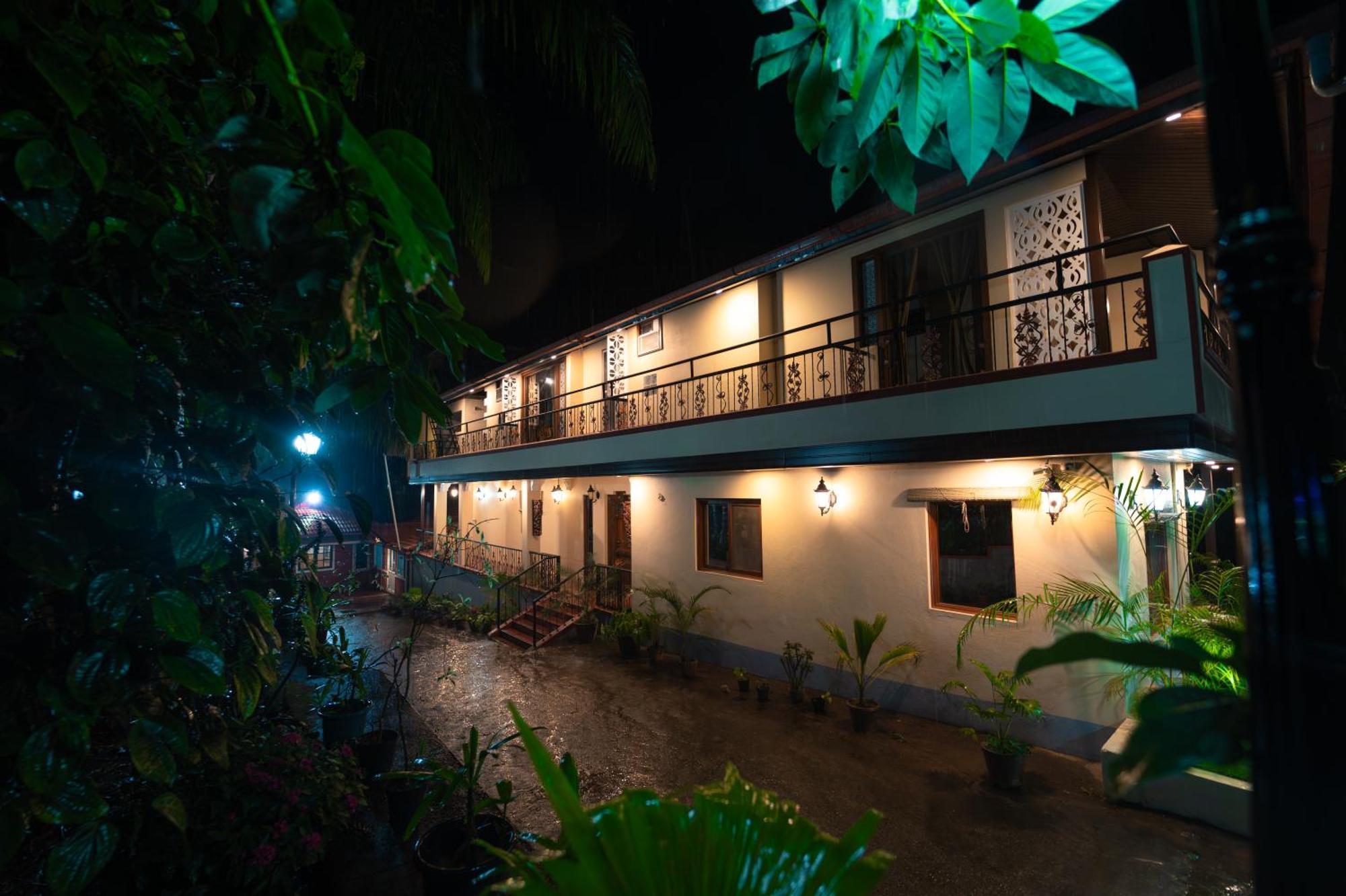 Kingmaker'S Plantation With River Stream Madikeri Exterior photo