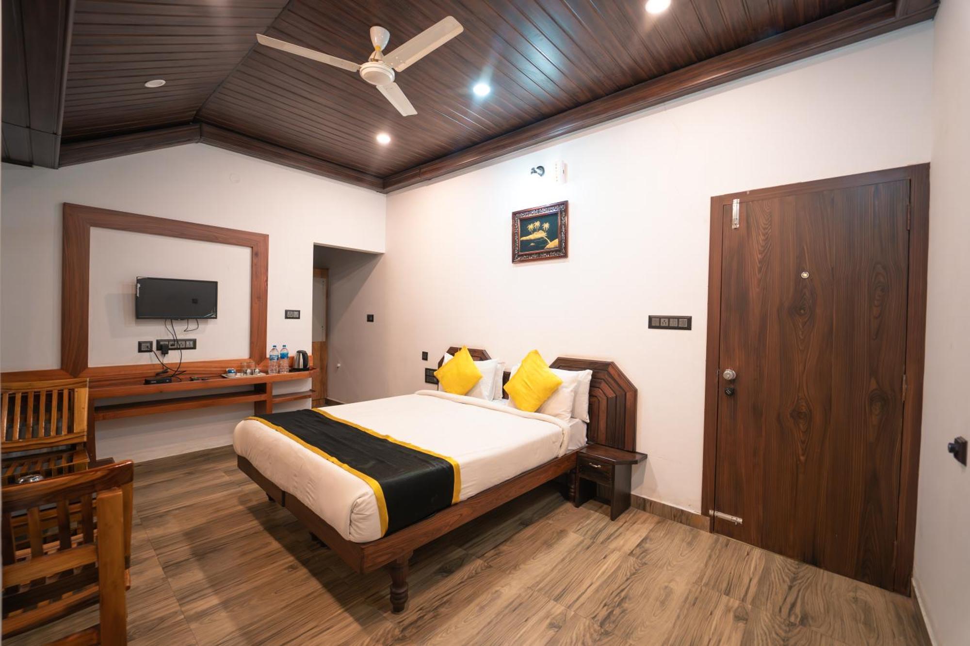 Kingmaker'S Plantation With River Stream Madikeri Exterior photo