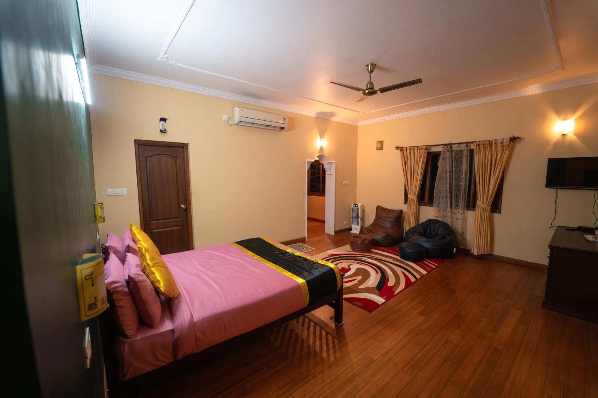 Kingmaker'S Plantation With River Stream Madikeri Exterior photo