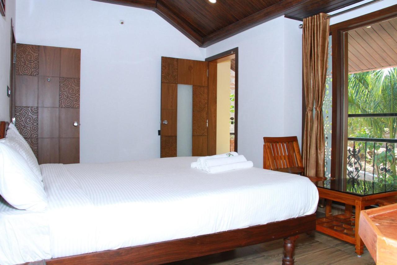 Kingmaker'S Plantation With River Stream Madikeri Exterior photo